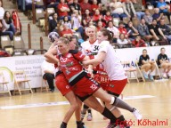 Tartani kell a tempót